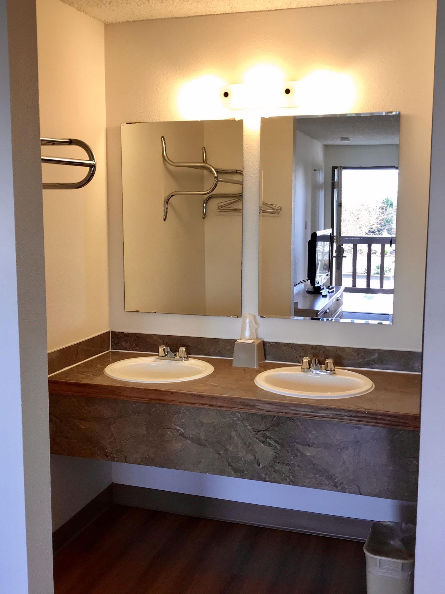 Sea-Tac Airport Value Inn Des Moines Exterior photo